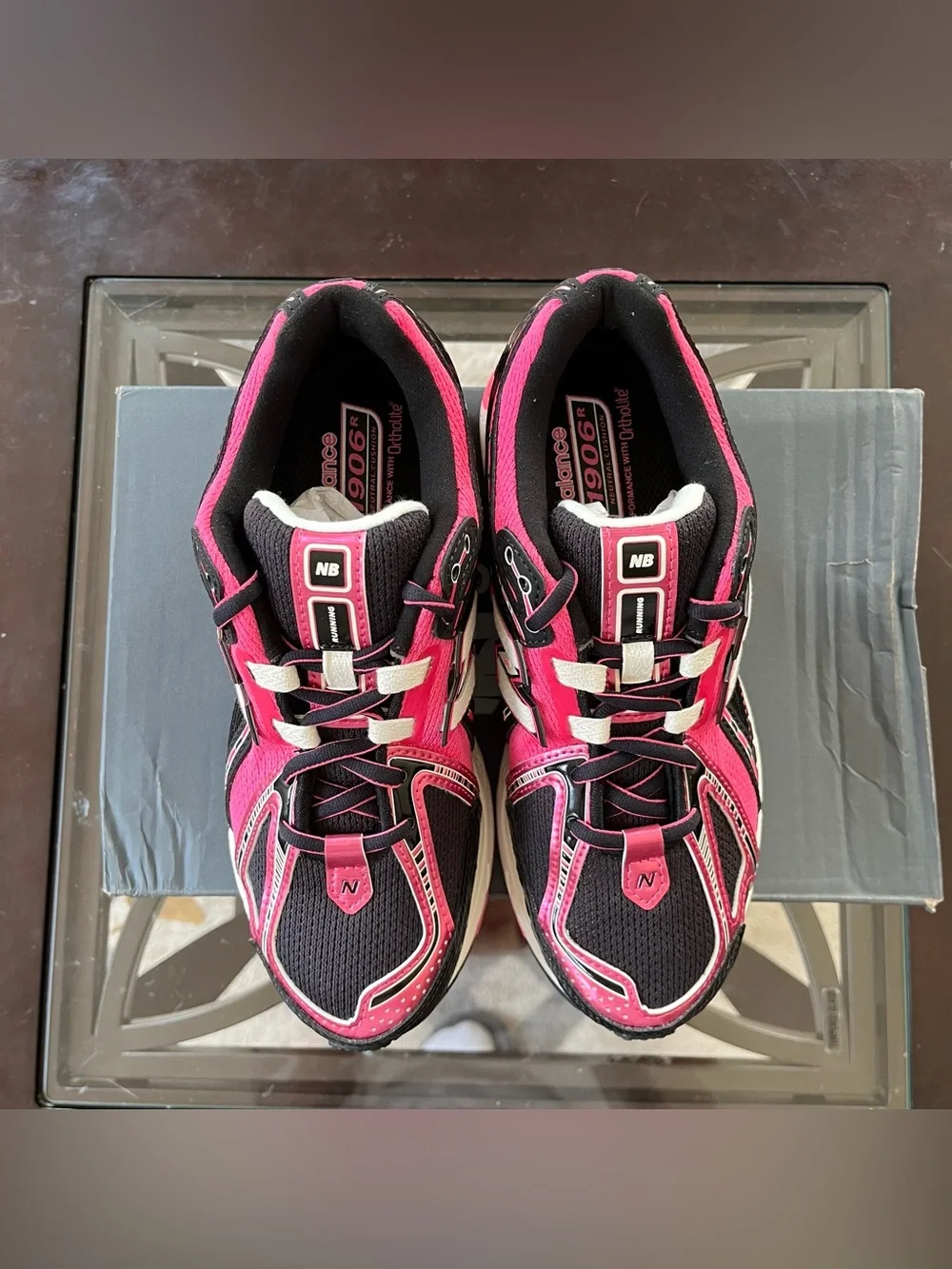 New Balance 1906R Pink/Black Women’s Mesh Lace-Up Sneakers U1906RMD
